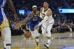 开云体育入口-NBA西部强强对决：掘金客场击败开拓者
