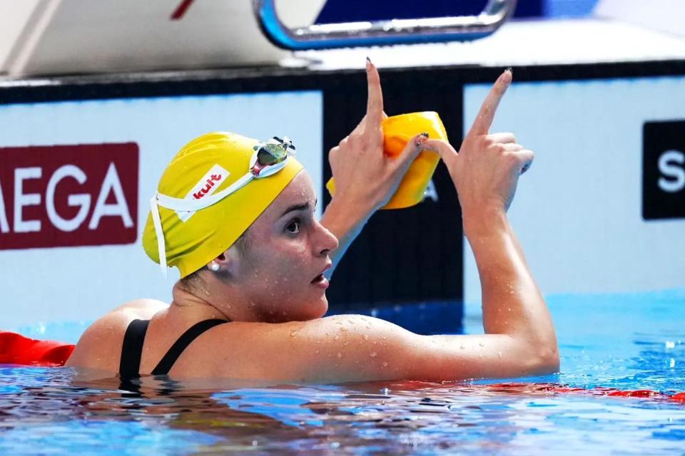 波兰选手登上女子米仰泳比赛领奖台的简单介绍 波兰选手登上女子米仰泳比赛领奖台的简单介绍