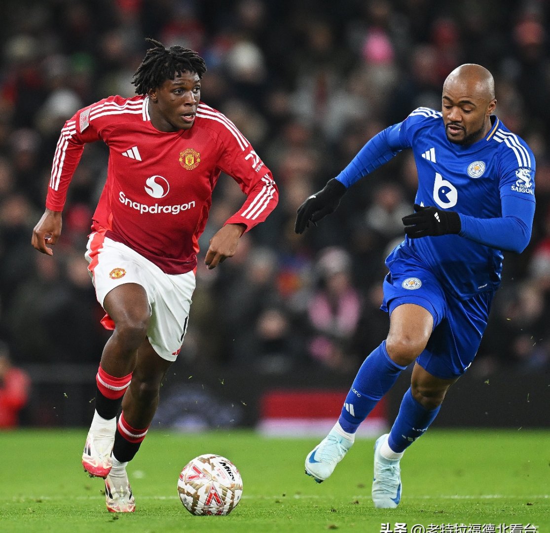 曼联前锋连续三场比赛破门,表现抢眼 曼联前锋连续三场比赛破门,表现抢眼