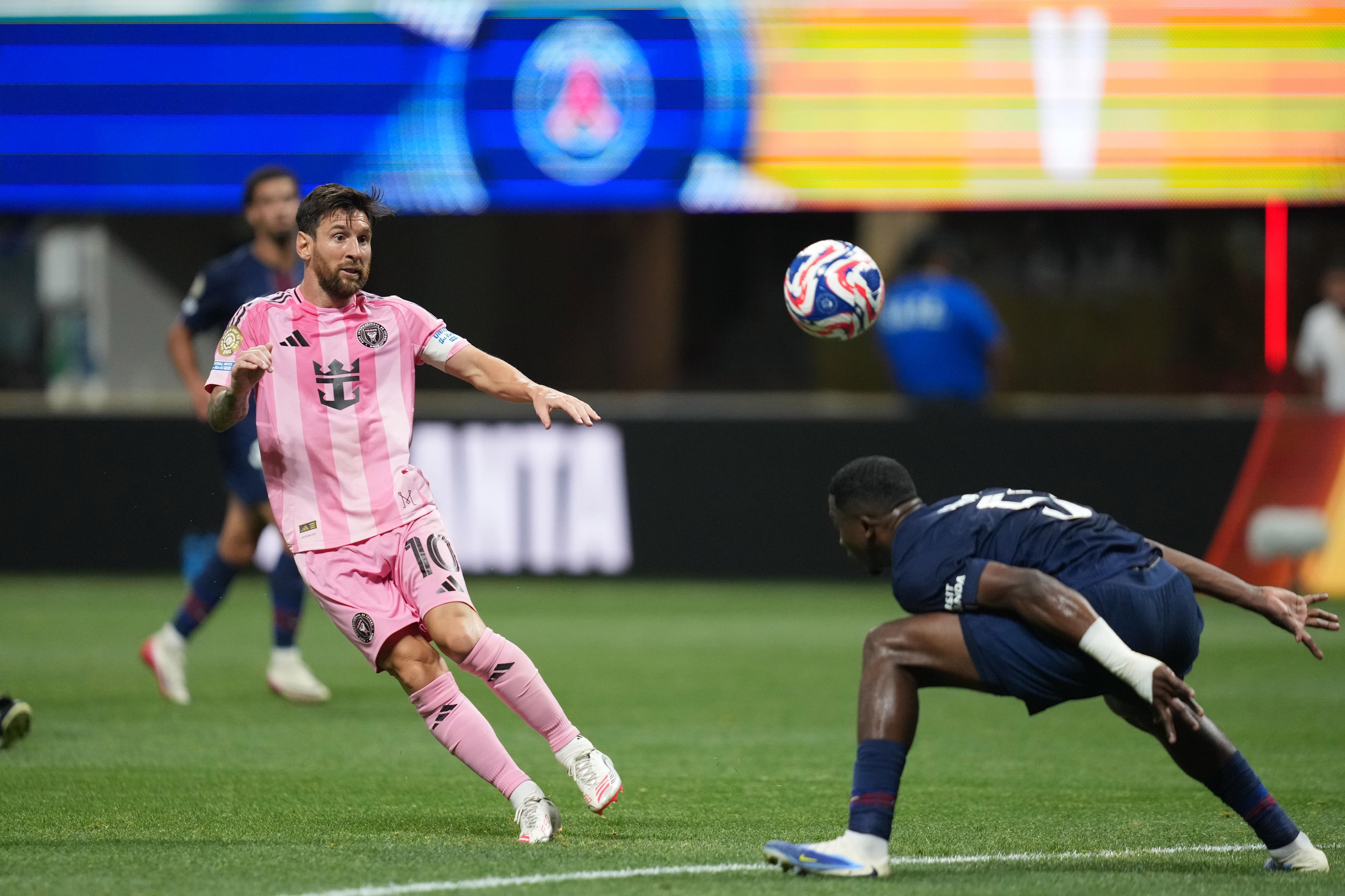 巴黎圣日耳曼客场惨败，赛季前景堪忧