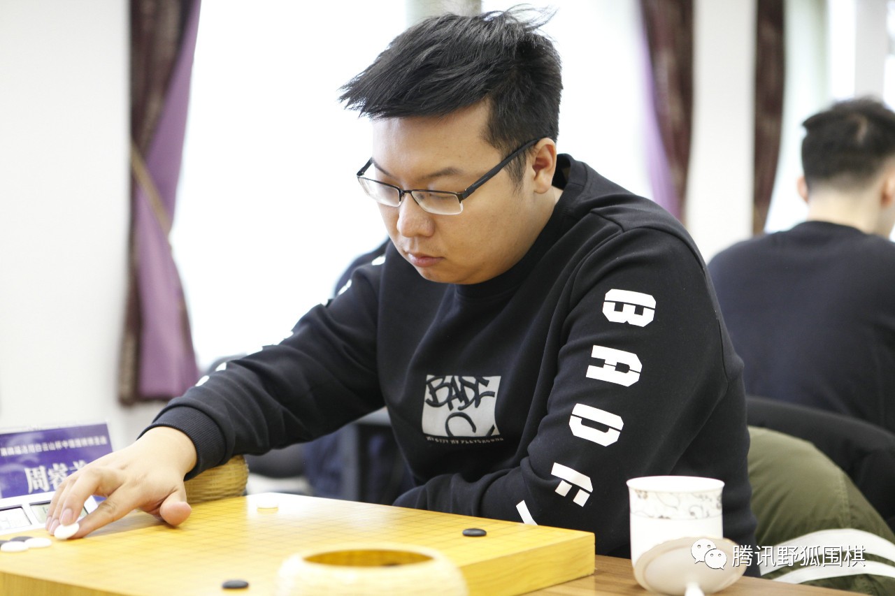 DFM险胜TL,Xiaohu拿下关键大龙八强赛2:0(广州) DFM险胜TL,Xiaohu拿下关键大龙八强赛2:0(广州)