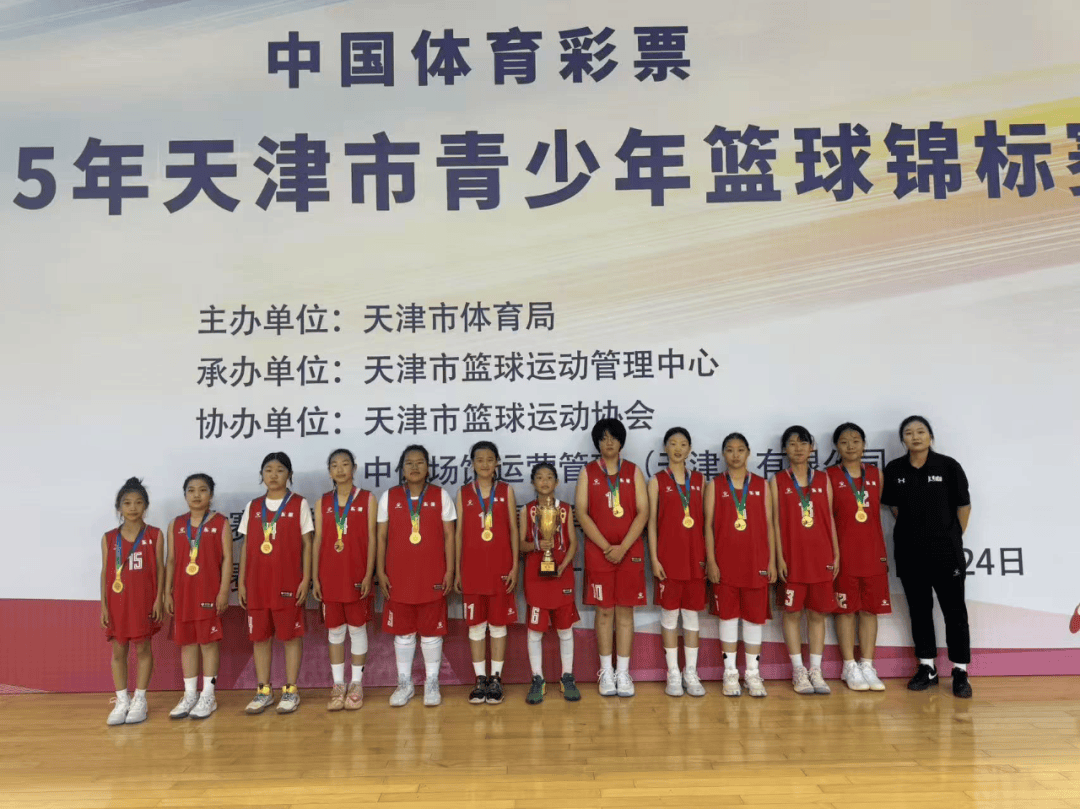 代表队表现出色，队员斩获优异成绩