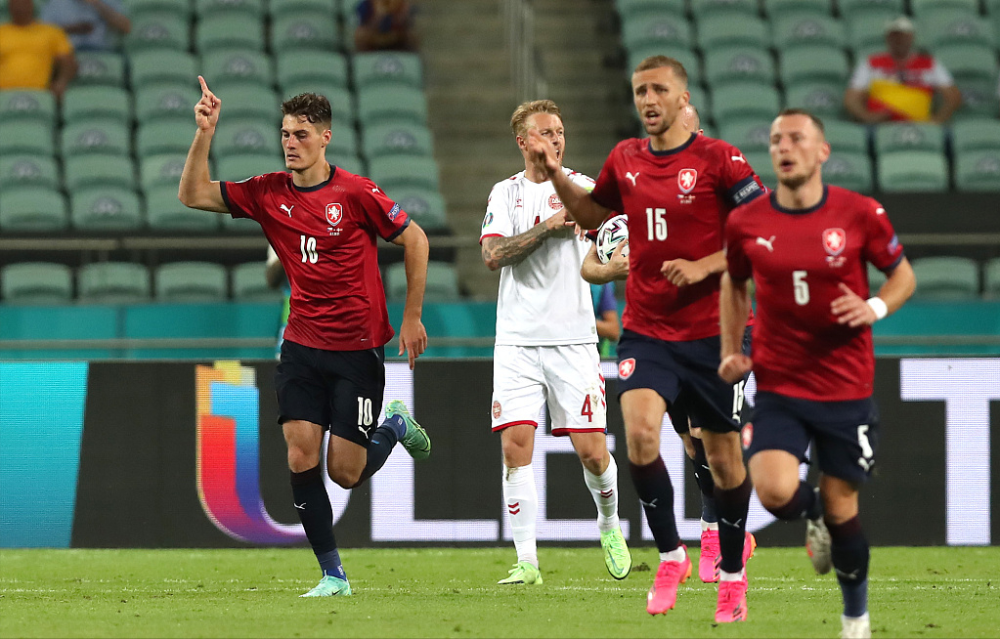 关于雷恩纳胜利，总比分2-1挺进四强的信息