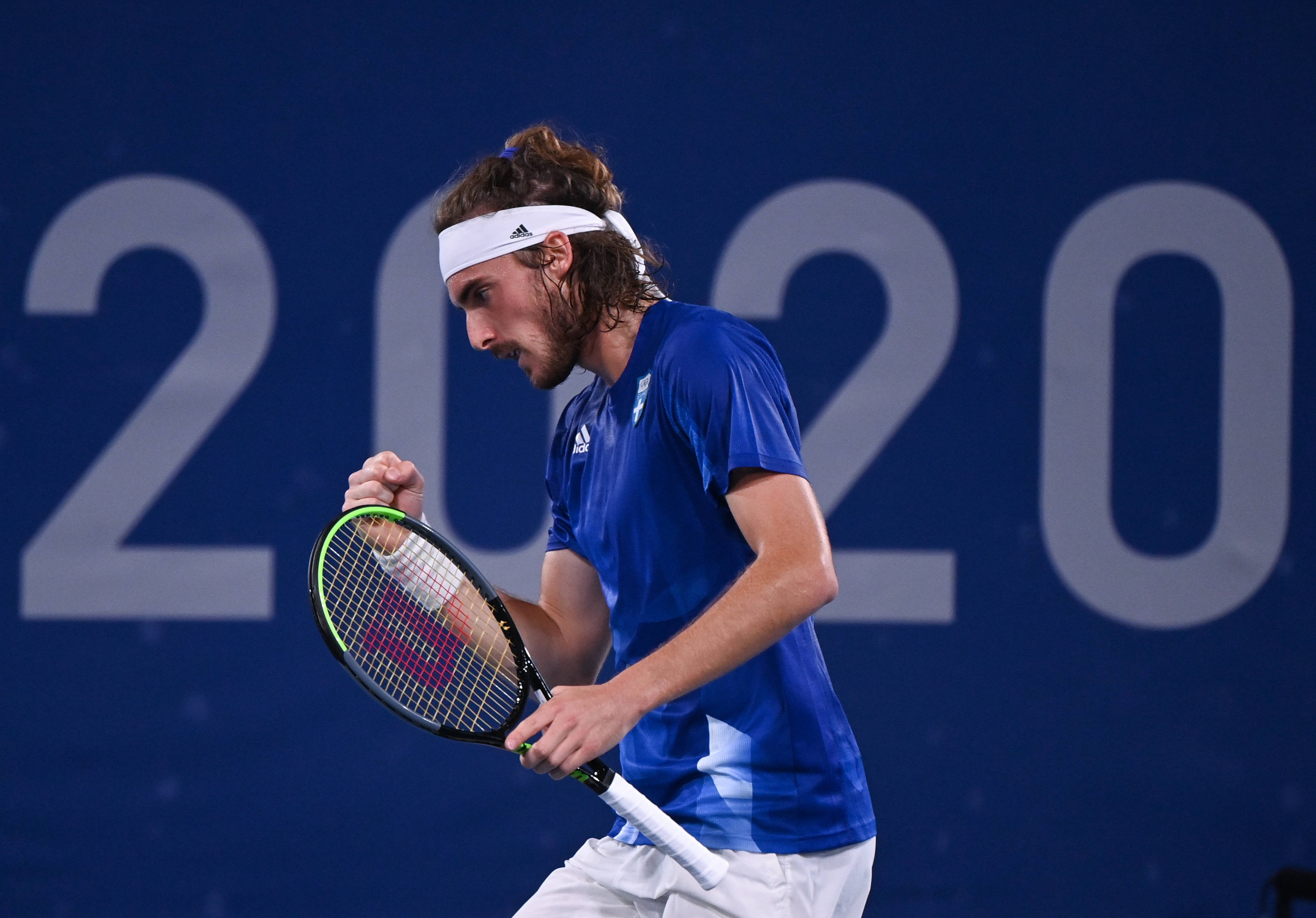 关于英国网球队逆转西班牙网球队，西西帕斯绝境逆转的信息