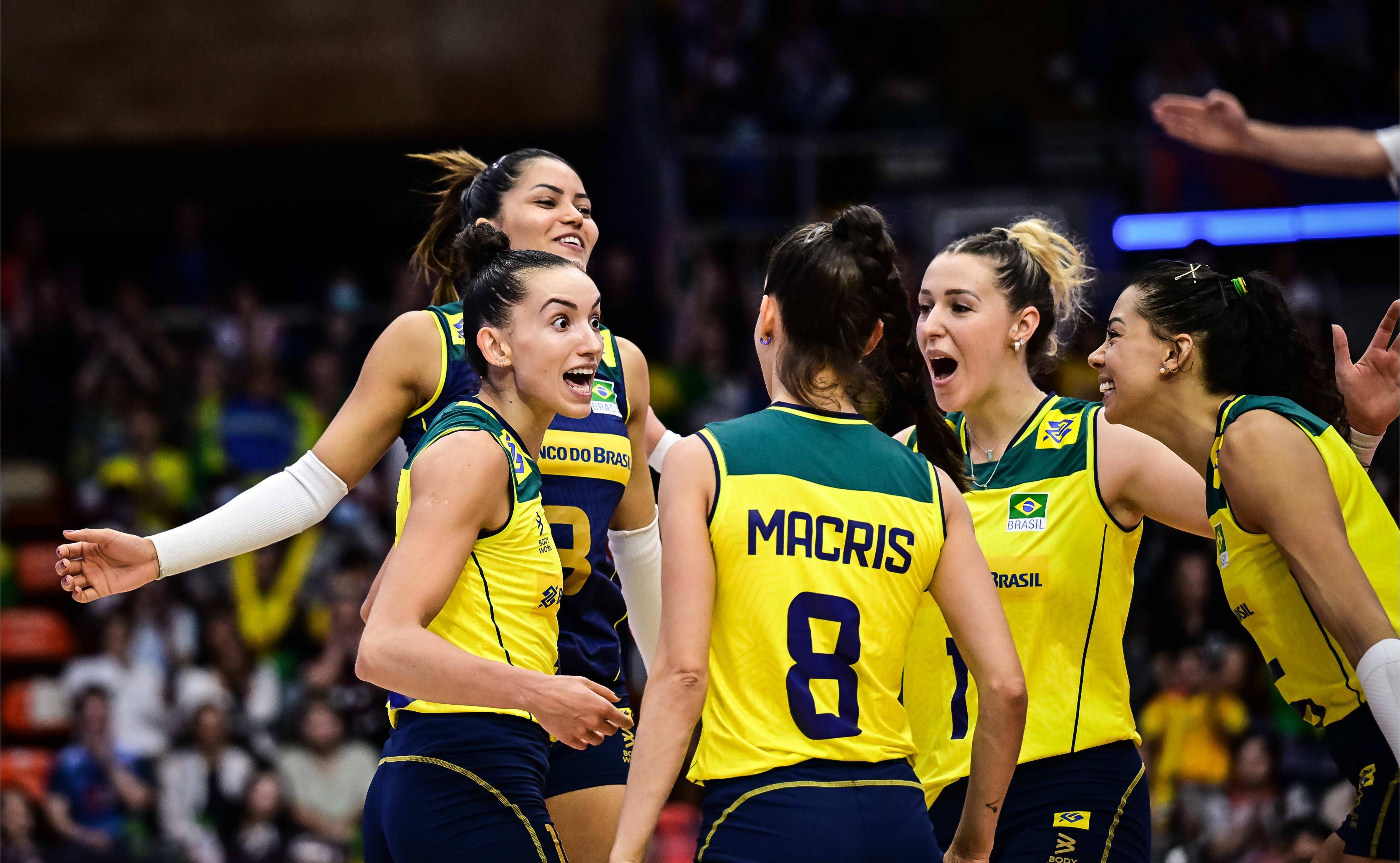 巴西爆冷加拿大，萨内惊艳世界的简单介绍