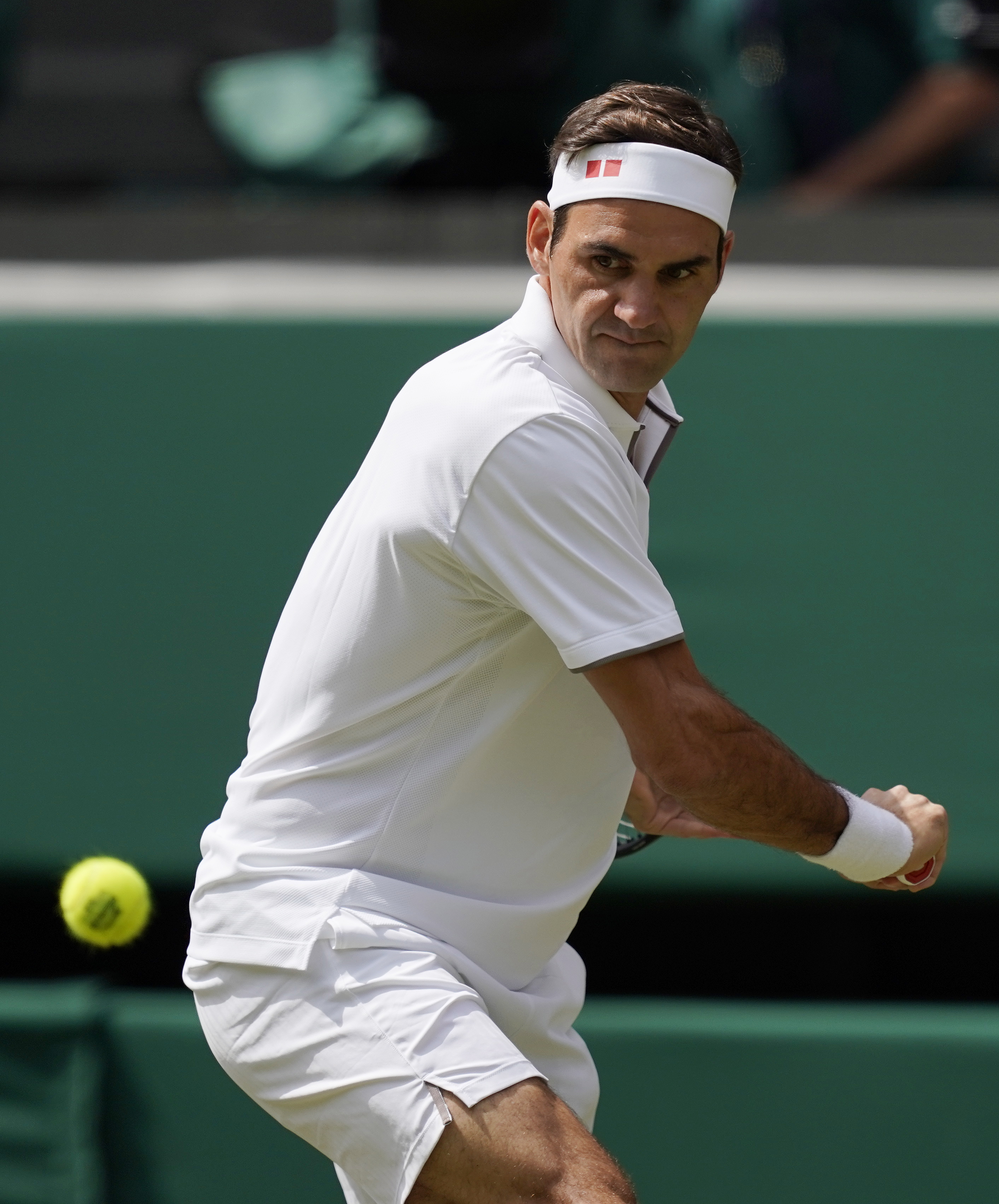 关于日本网球队爆冷意大利网球队，费德勒高光表现的信息